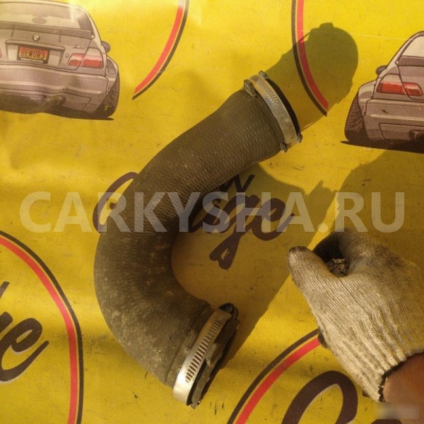 Патрубок интеркулера Audi A4 B8 Audi 200 