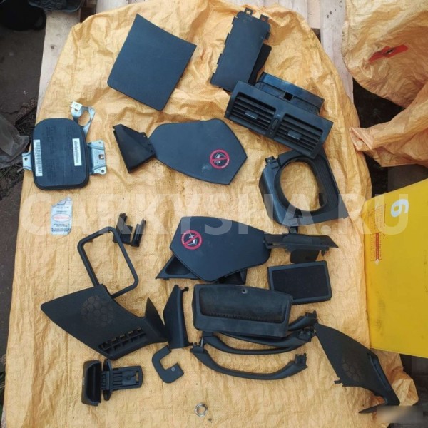 Пластик салона Mercedes-Benz E W210 Mercedes-Benz E-klasse 