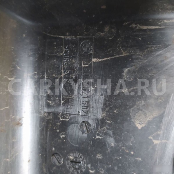 Крышка отсека управляющей электроники BMW X3 E83 BMW X3 