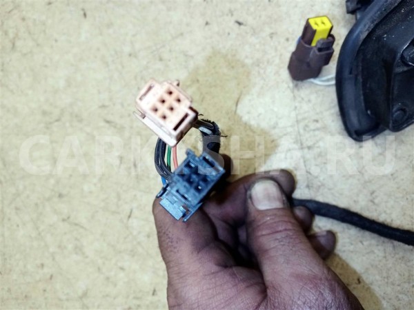 Название детали Основание зеркала правого Модель Peugeot 207 Peugeot 207 оригинальный номер 96806501XT