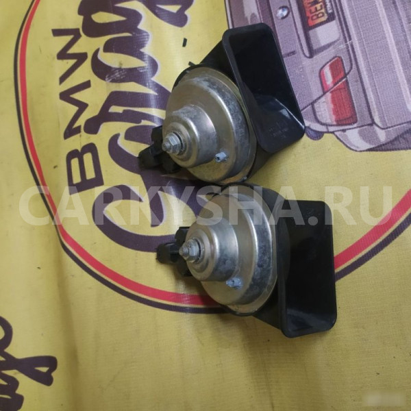 Звуковой сигнал BMW X1 E84 N46B20 BMW X1 