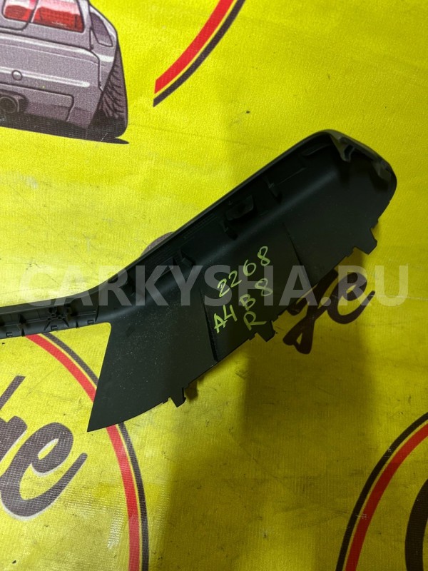 Накладка двери передняя правая audi A5 8T CDNC Audi A5 