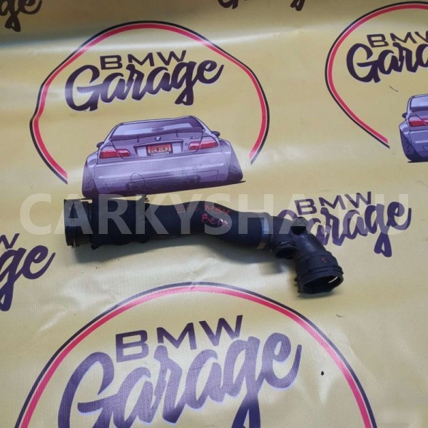 Патрубок радиатора верхний BMW 3 E46 BMW 3er 
