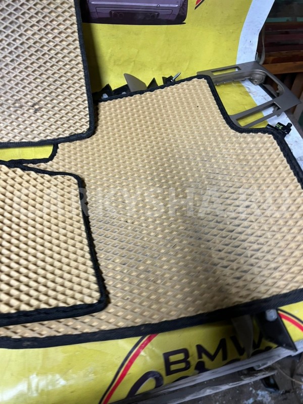 Коврик салона BMW 3 E46 M52B28TU 2000 BMW 3er 