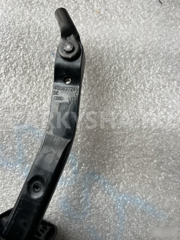 Ограничитель двери Audi A6 C7 Audi A6 