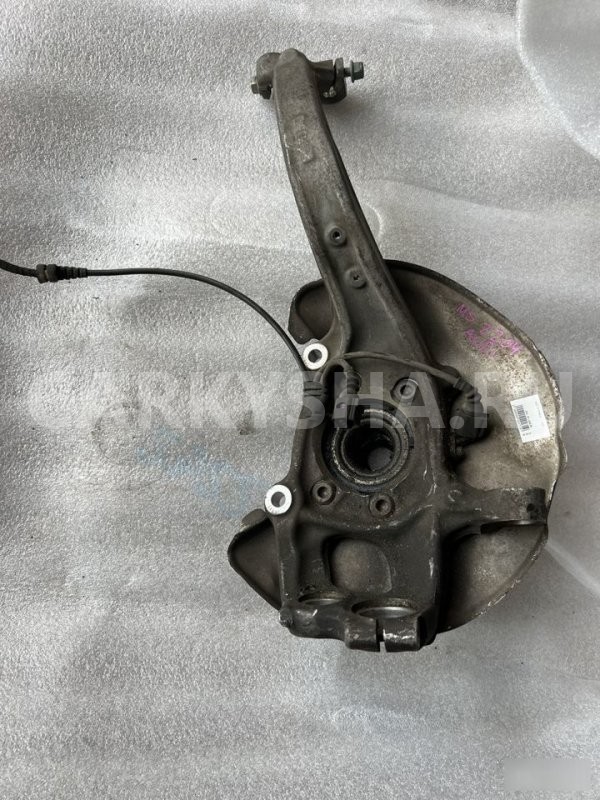 Поворотный кулак левый audi a4 B8 CDNB Audi 200 