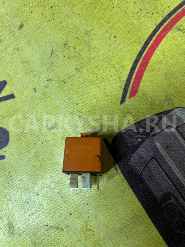 Реле BMW 3 E46 M52B28TU 2000 BMW 3er 