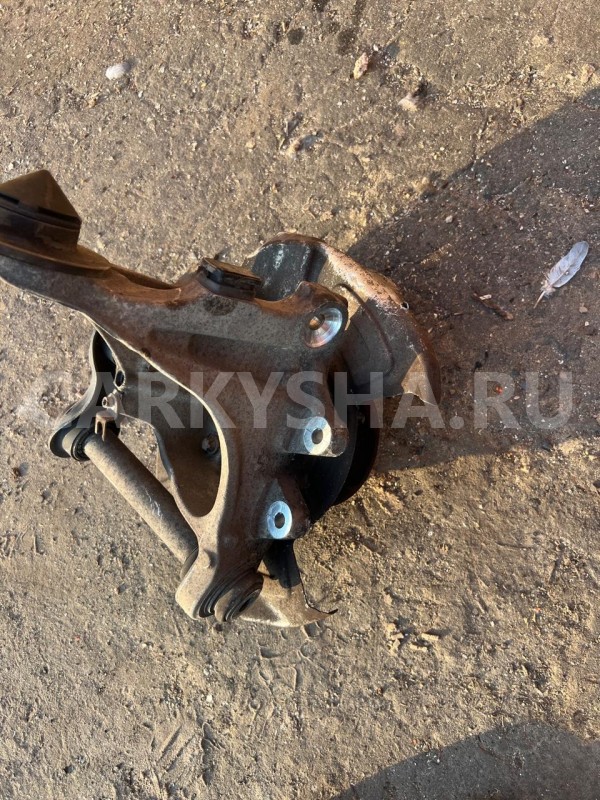 Кулак поворотный ступица подшипник задний правый BMW X5 