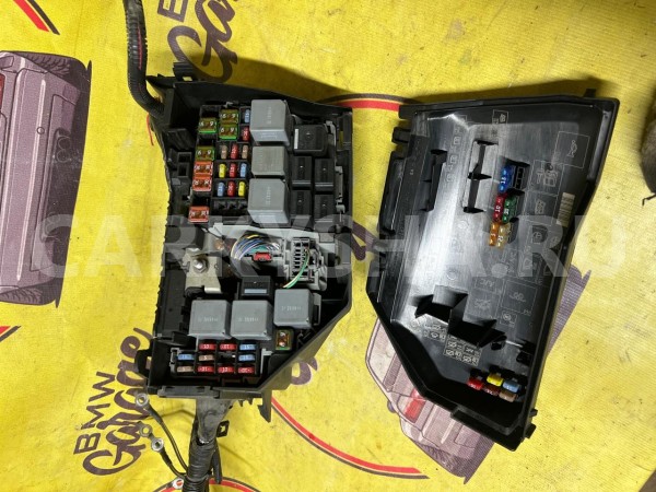 Блок предохранителей под капот передний Land Rover Land Rover Freelander 