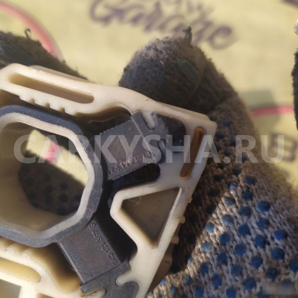 Кронштейн радиатора Volkswagen Golf Volkswagen Golf 