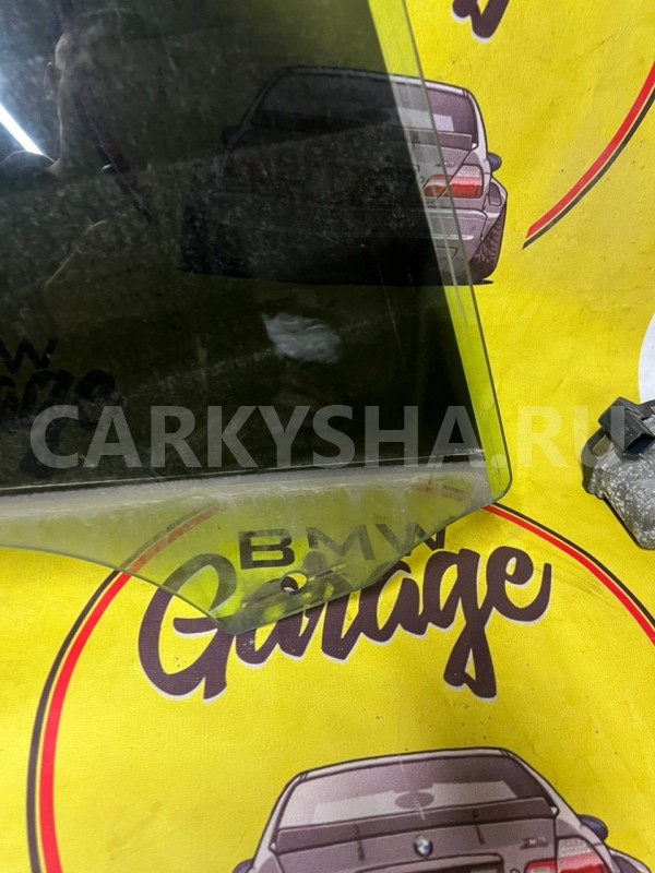 Стекло двери переднее правое BMW X5 E70 N52B30 BMW X5 