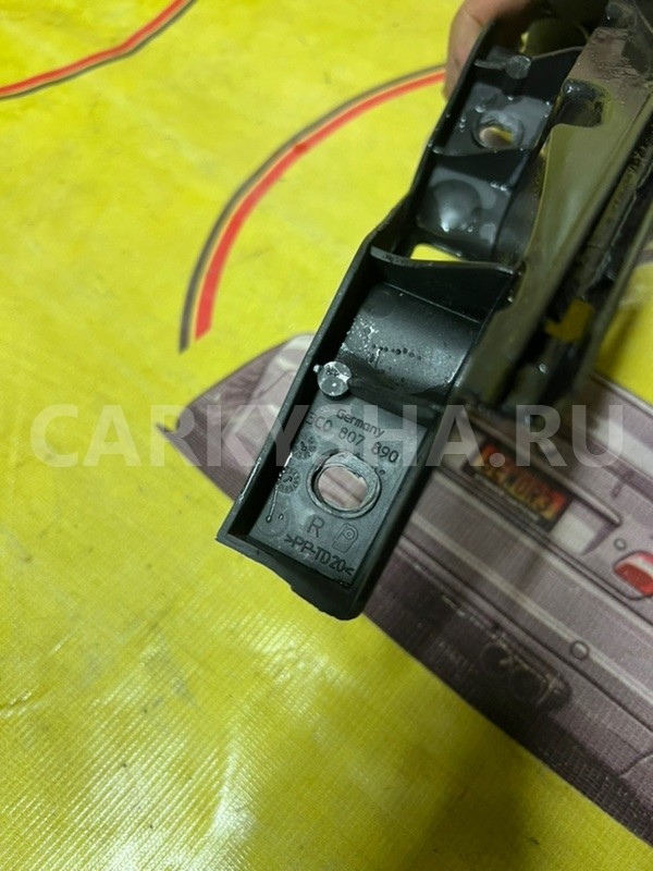 Крепление бампера переднее правое Volkswagen Volkswagen Passat 