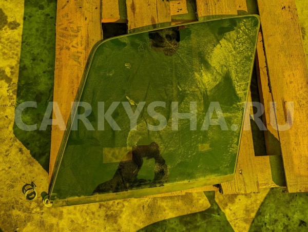 Стекло собачника Land Rover Freelander 
